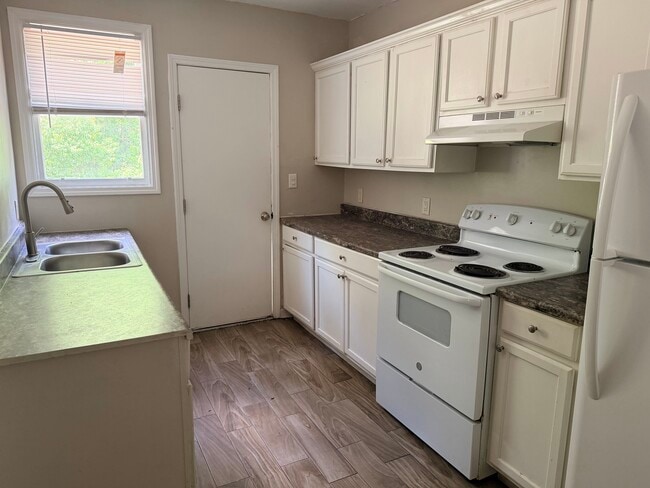 Photo - 3661 Wylly Ave