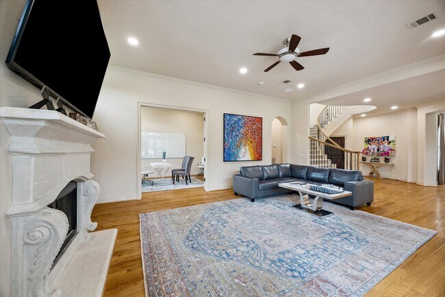 Photo - 11218 French Oak Ln