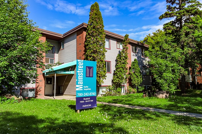 Building Photo - Rockhill Manor