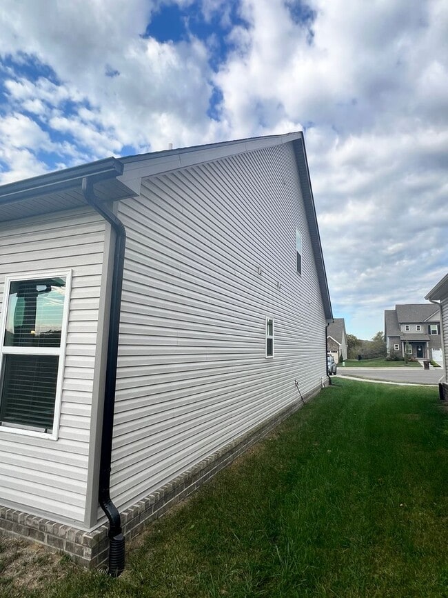 Photo - 312 Traywick Pl