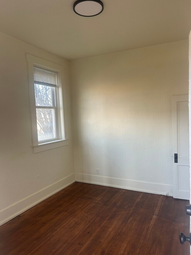 Photo - 537 Denison St Unit 537 1