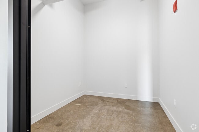 2 habitaciones, 1 baño - 700 pies cuadrados - Dormitorio