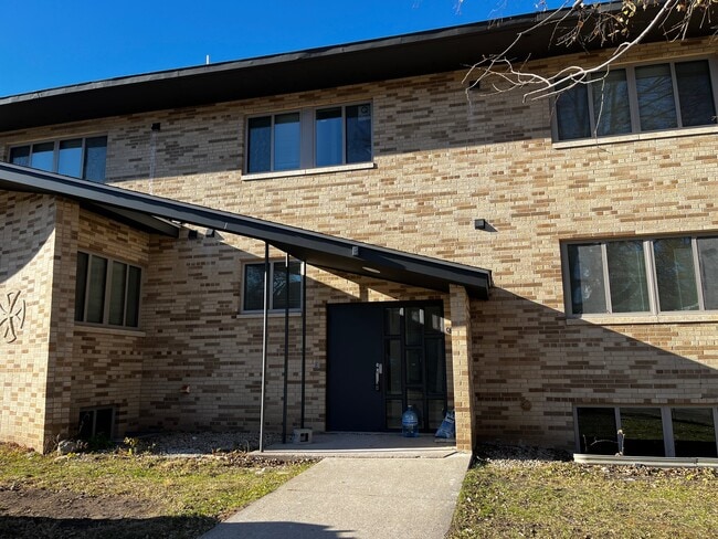480 8th St Unit 201