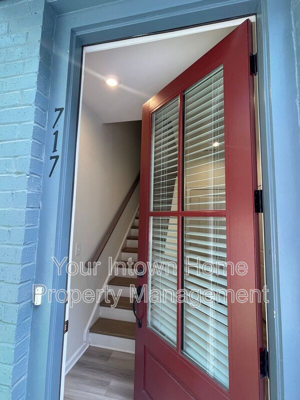 Photo - 717 Perch Pl