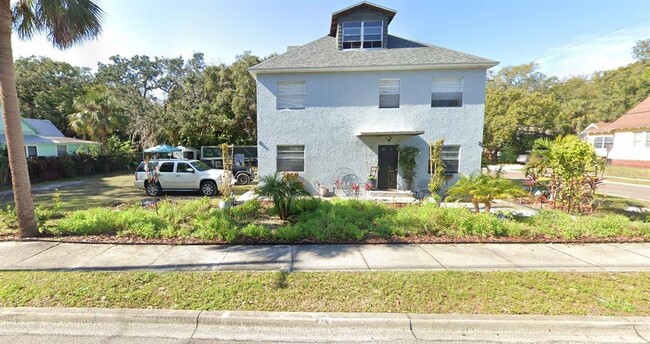Building Photo - 101 W Lemon St Unit 2 Rental