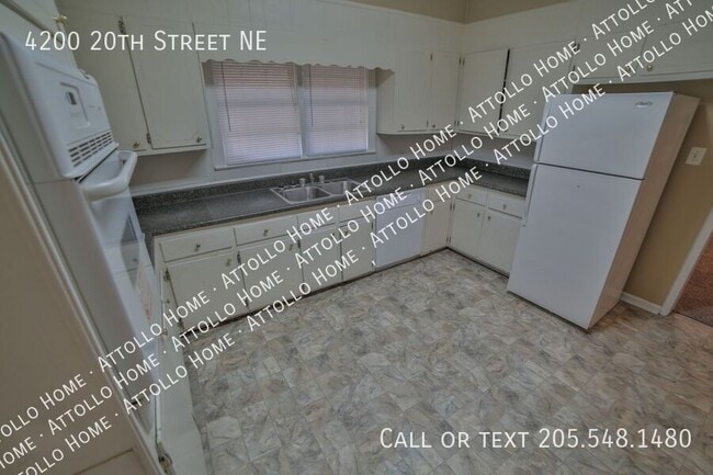 Photo - 4200 20th St NE