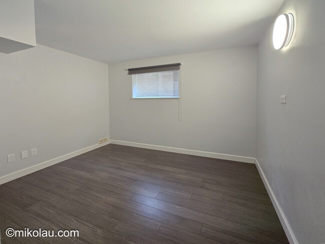 Photo - 7743 Coquitlam St