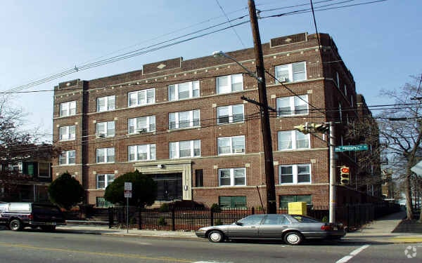 Branch Brook - Branch Brook Apartments