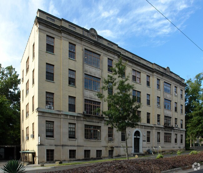 Photo - Erwin Apartments