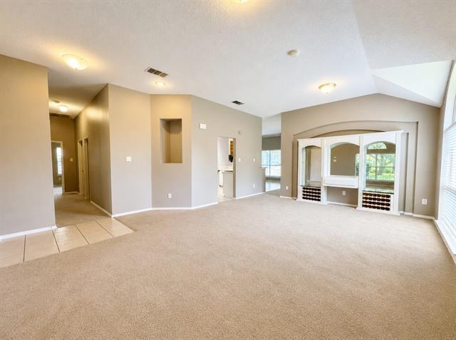 Photo - 7700 Glenoaks Dr