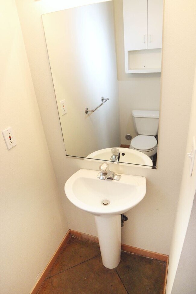 Photo - 209 W Mulberry St Unit #7