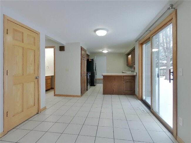 Photo - 4845 Orleans Ln N