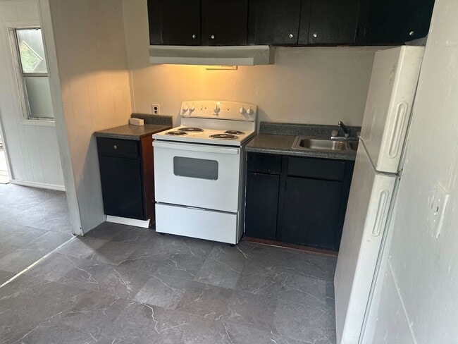 Photo - APPROVED SECTION 8 VOUCHERS ONLY!  - 2 Bed...
