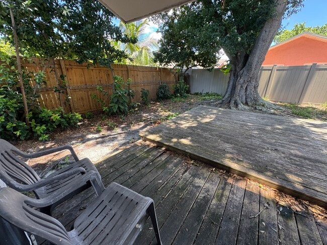 Patio interior - 6959 Aberfeldy Ave N