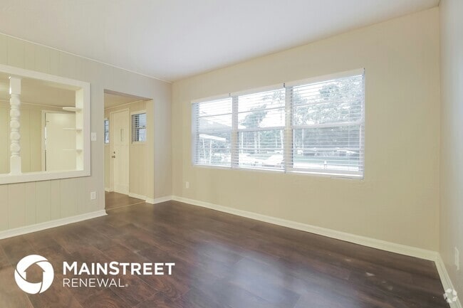 Building Photo - 1609 Pinewood Dr Rental