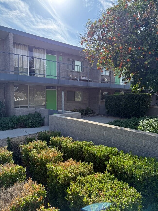 Photo - Modern Vintage in Old Town