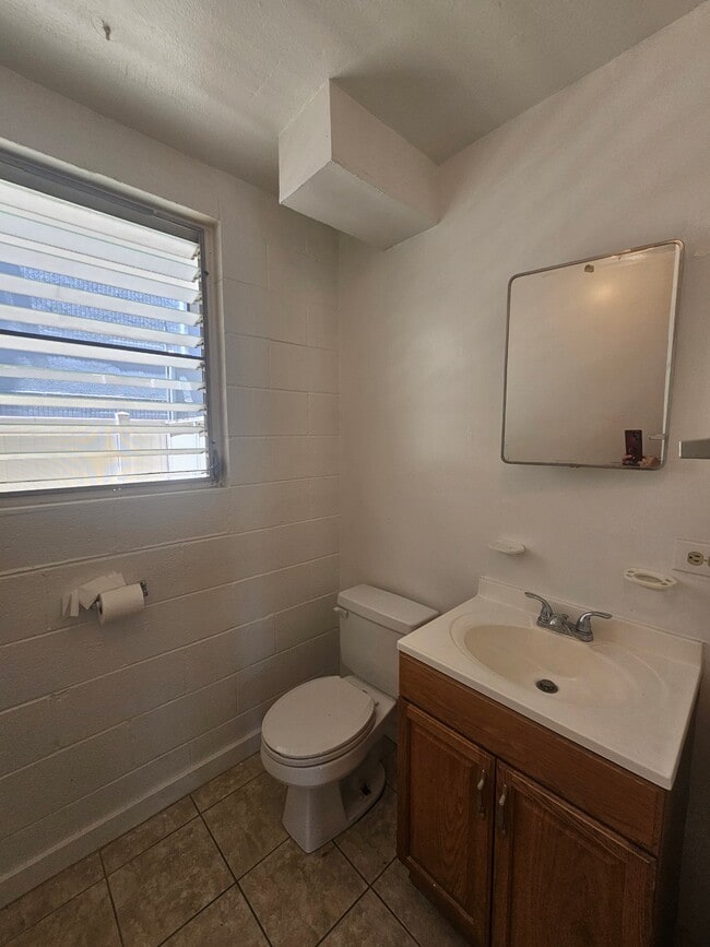 Photo - 809 Kinau St Unit 17