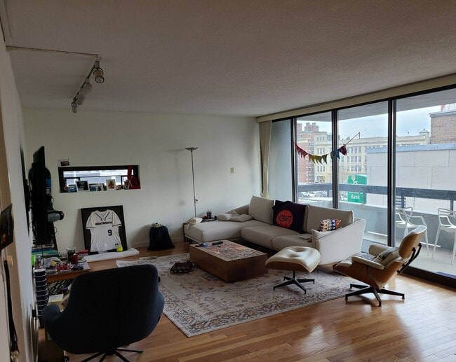 Photo - Kenmore Square - Balcony - Pool - Doorman - Garage Parking