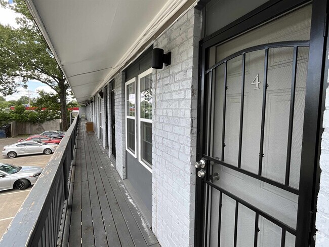 Building Photo - 4455 Macon Rd Rental