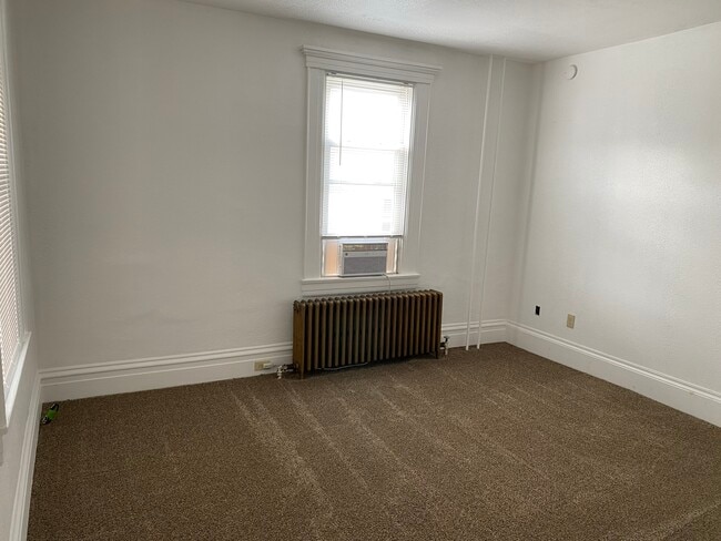 Photo - 317 3rd St
