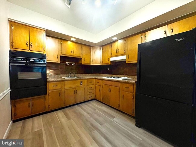 Building Photo - 8206 Verree Rd Unit 1ST FL