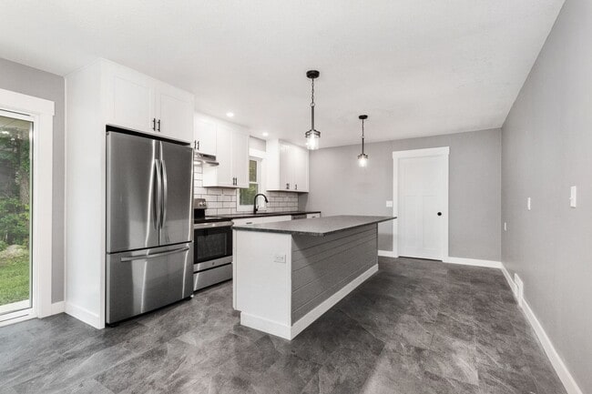 Photo - 1801 Elaine Dr Unit 1801 Elaine Drive -2