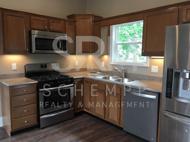 Photo - 631 E Chestnut St Unit 631-B