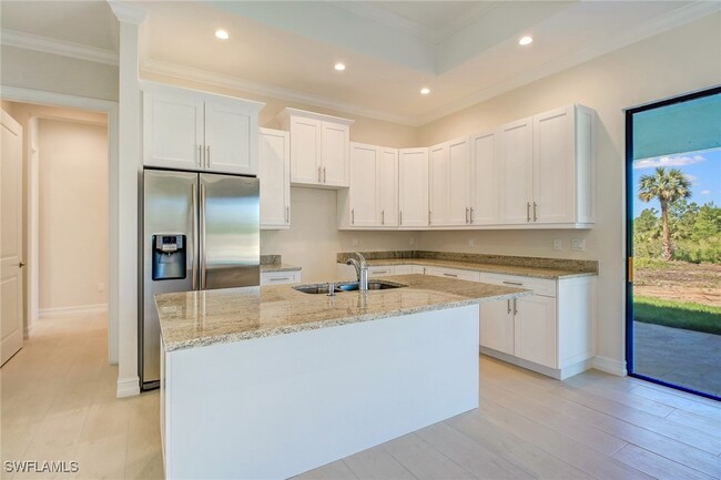 Photo - 873 18th St NE