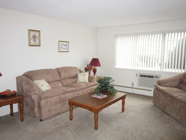 Photo - Portland Manor