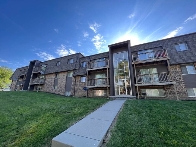 Photo - ZZ Westland Arms Apartments