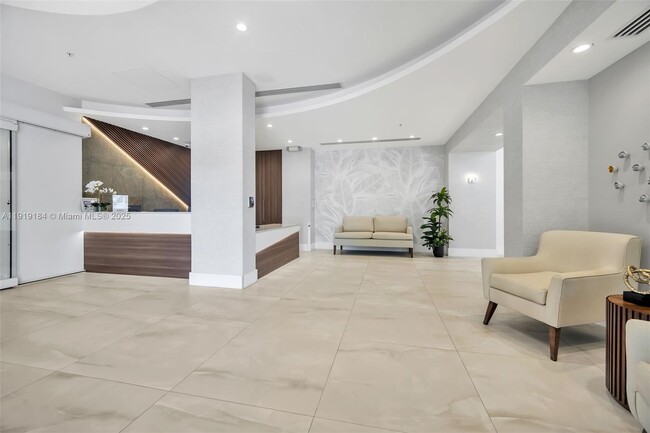 Photo - 3001 S Ocean Dr Unidad 403