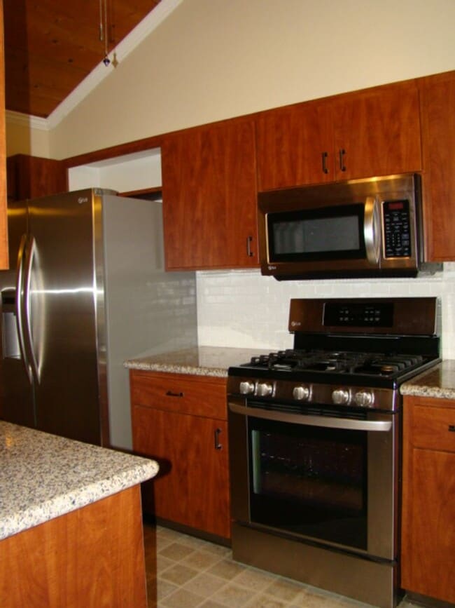 Photo - 606 Millich Dr Unit 606B