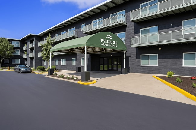 Building Photo - Palisades Apartments