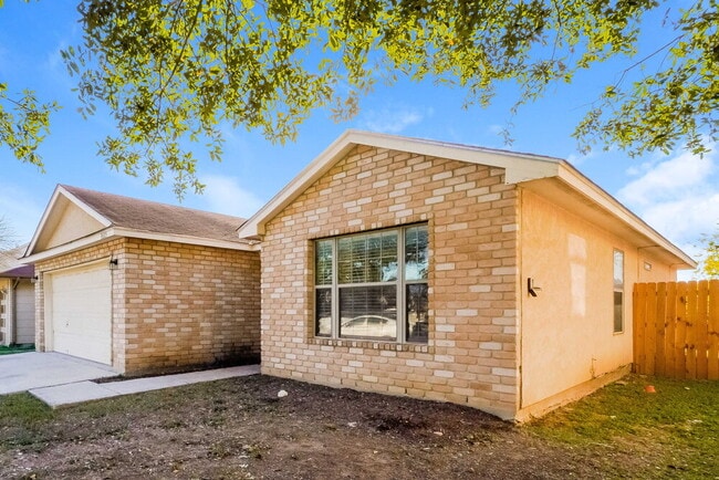 Photo - 3605 Candlebrook Ln