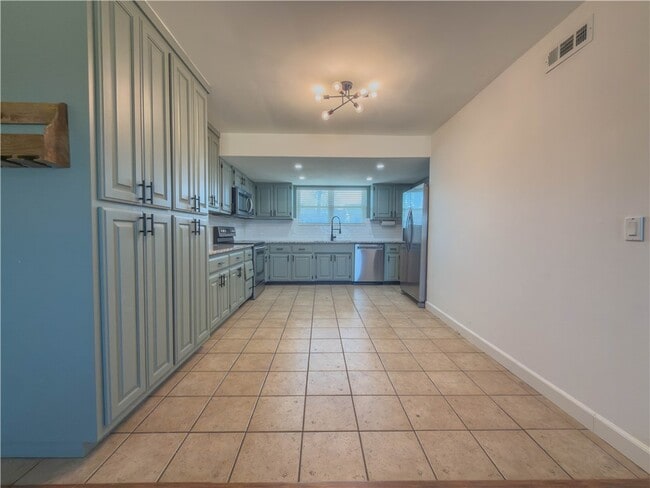 Photo - 2713 W Fir St