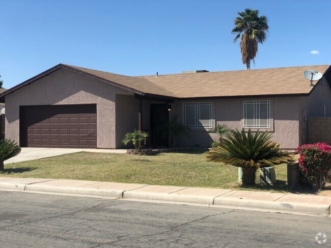 Building Photo - Remodeled 4 bedroom For Rent Rental