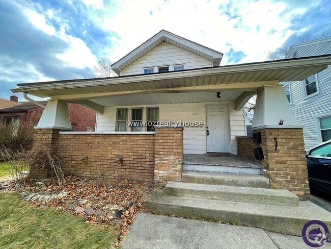 Building Photo - 1263 Crestwood Rd Rental
