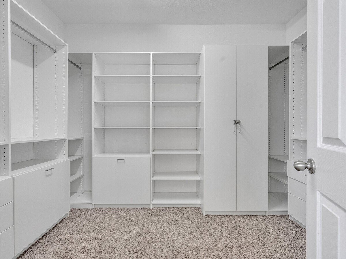 Photo - 11066 Walts Run Ln