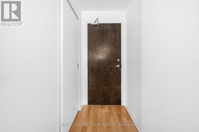 Photo - 179 George St Unité 1207