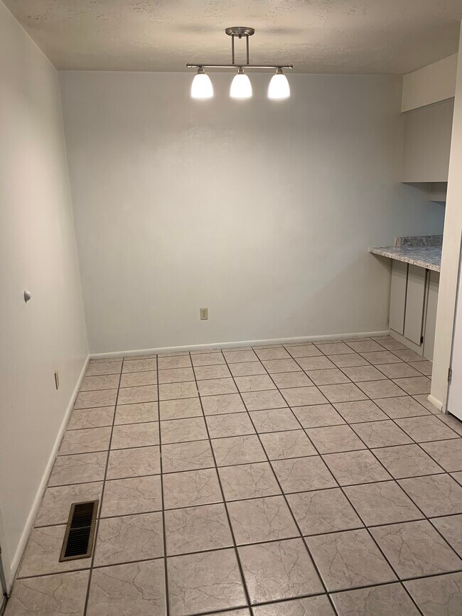 Photo - 98 E 600 S Unit #14