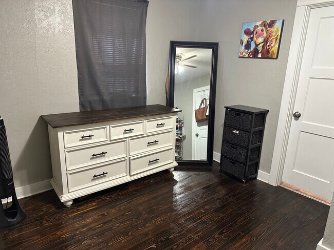 Bedroom 2 - 1707 8th Ave