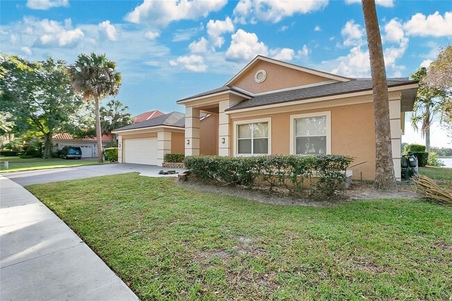 Photo - 6719 Fairway Cove Dr