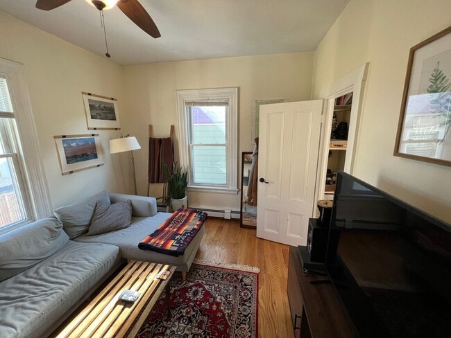 Photo - 12 Claremon St Unit Apartment #2