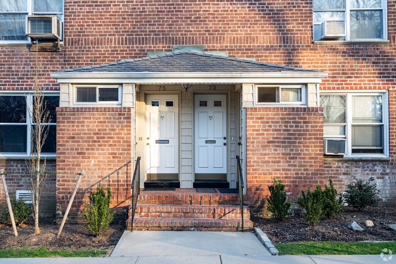 Entrance - 81 Edwards St