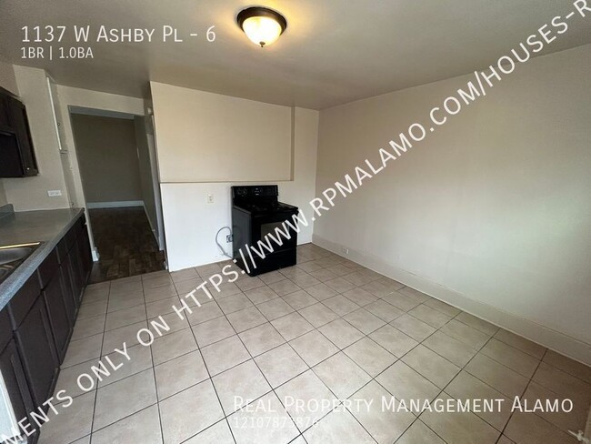 Photo - 1137 W Ashby Pl