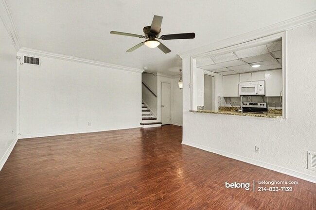 Photo - 506 E Avenue J Unit APT B