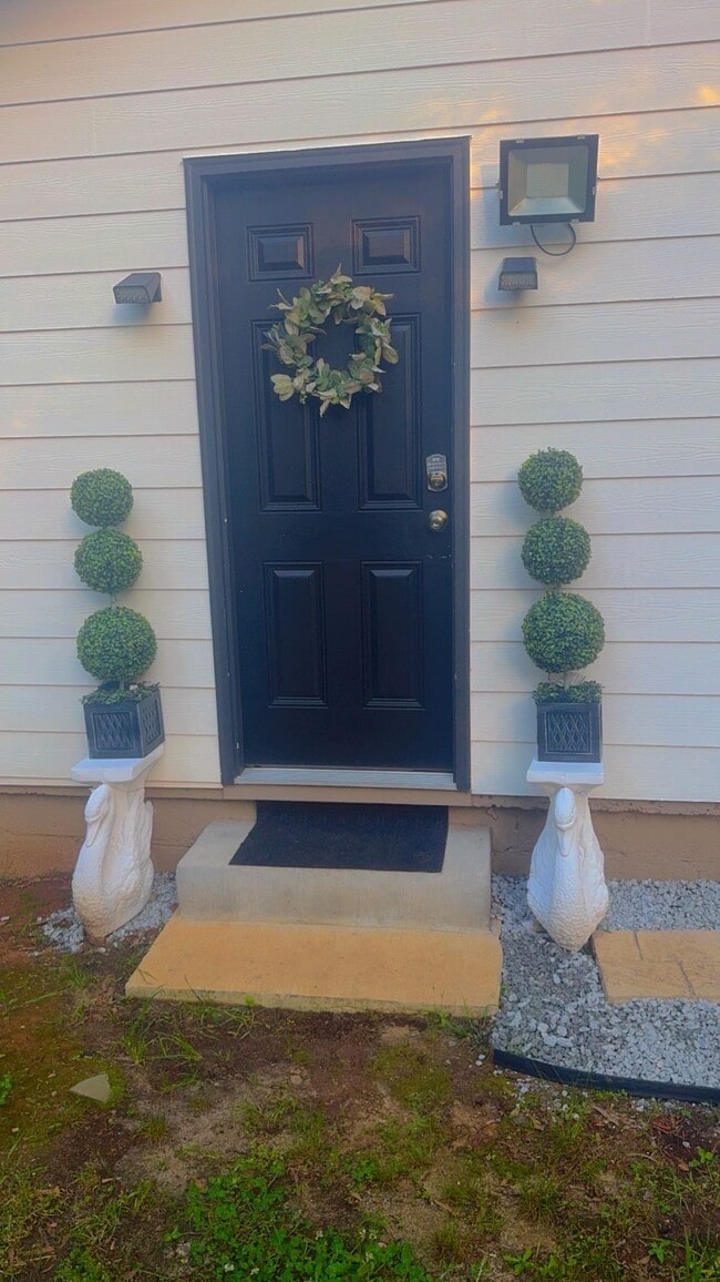 Photo - 8323 Tudor Dr