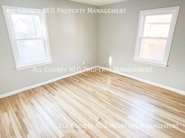 Photo - 13526 Cedar Rd Unit Up