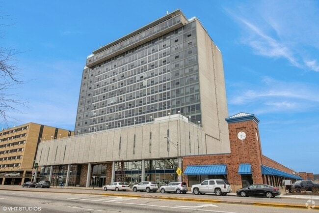 Building Photo - 7234 W North Ave Unit 1508 Rental