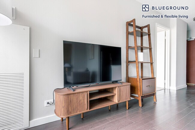 Photo - 77 W Huron St Unit SI FL6-ID1382